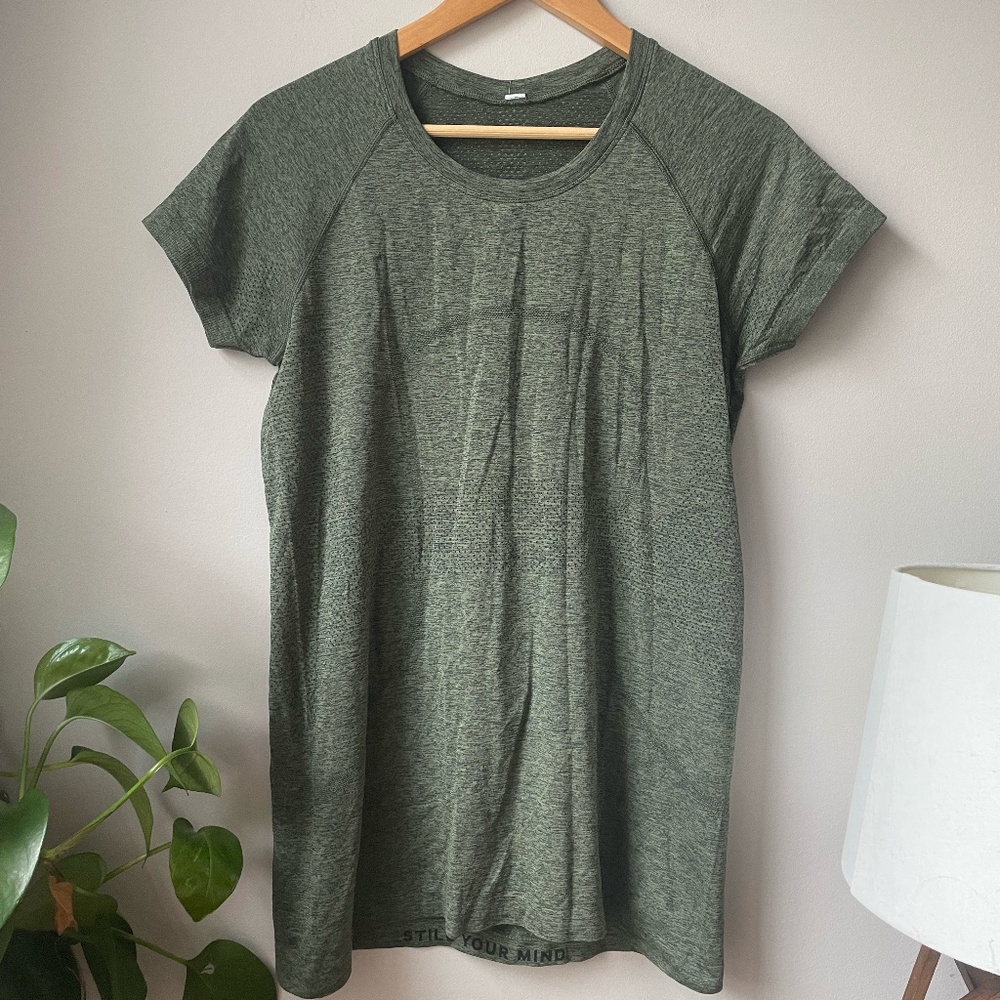 Lululemon Swiftly Tech Short Sleeve Shirt 2.0-Size 10